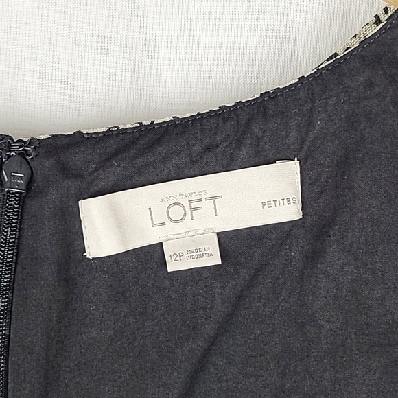 LOFT Color Block Print Shift Dress - Picture 4 of 5